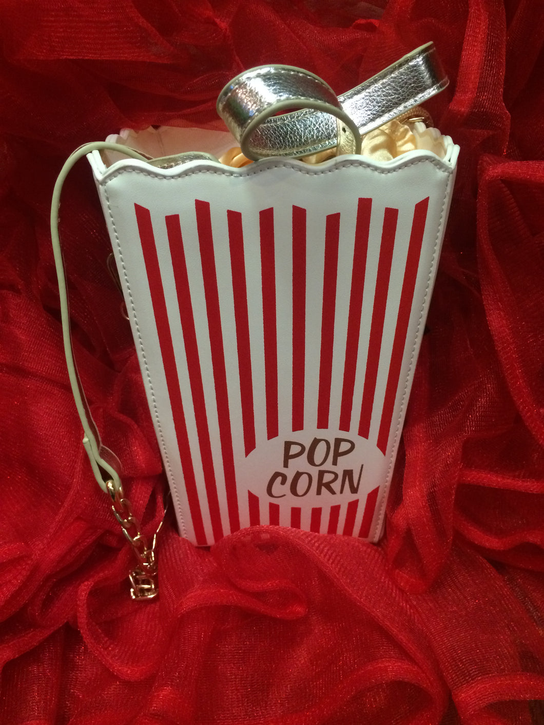 popcorn box purse with red stripes