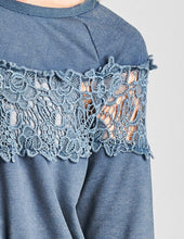 Load image into Gallery viewer, Indigo Floral Trimmed Washed Top
