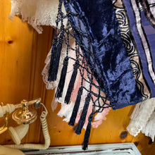Load image into Gallery viewer, Vivien Art Nouveau Velvet Burnout Kimono
