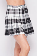 Load image into Gallery viewer, Black and White Plaid Pleated Mini Skirt
