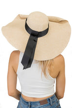 Load image into Gallery viewer, Wide Brim Floppy Button Up Hat
