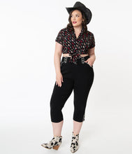 Load image into Gallery viewer, Black Western Clementine Capri Pants
