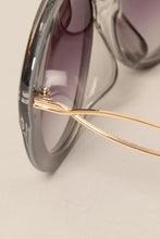 Load image into Gallery viewer, Modern Round Frame Sunglasses- More Colors Available!
