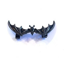 Load image into Gallery viewer, Bat Shoe Lace Clip
