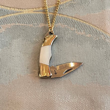 Load image into Gallery viewer, Pearl Handled Mini Folding Necklace
