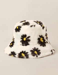 White Fuzzy Daisy Bucket Hat