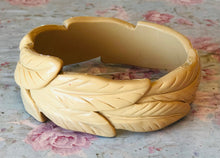 Load image into Gallery viewer, Vintage Leaf Acrylic Bracelet
